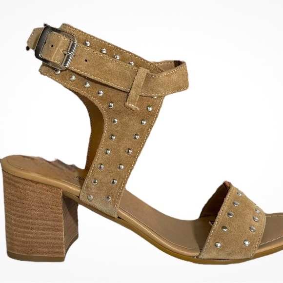 Barbara Barbieri Tan Block Heel Shoes with Perforated Straps 9 - Picture 2 of 8